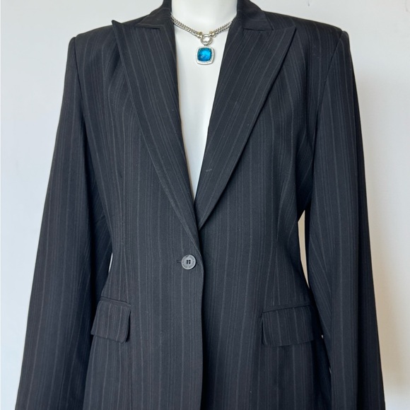 Jenni Button Designer Wool 3-piece Suit - Picture 1 of 13